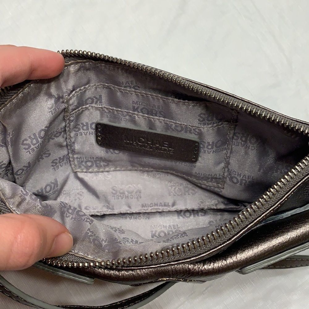 Michael Kors Shoulder Purse - Picture 5 of 6
